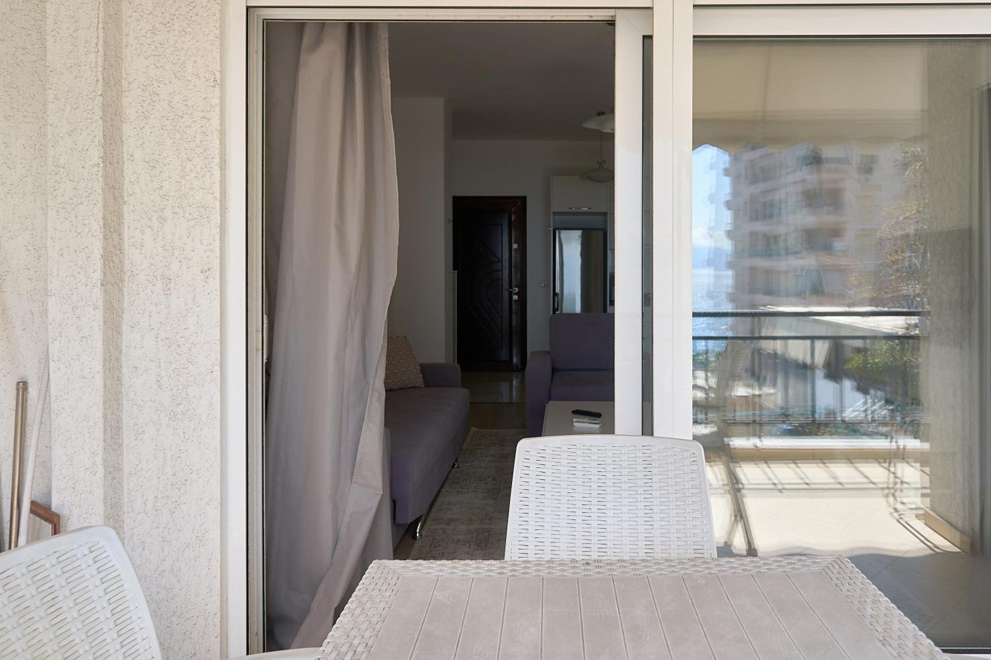 Morina Sea View Apartment Sarandë Buitenkant foto
