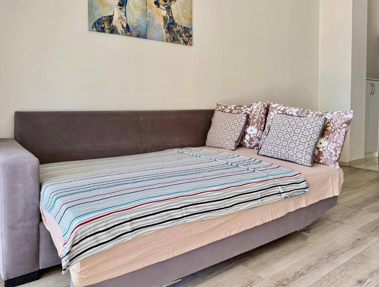Morina Sea View Apartment Sarandë Buitenkant foto