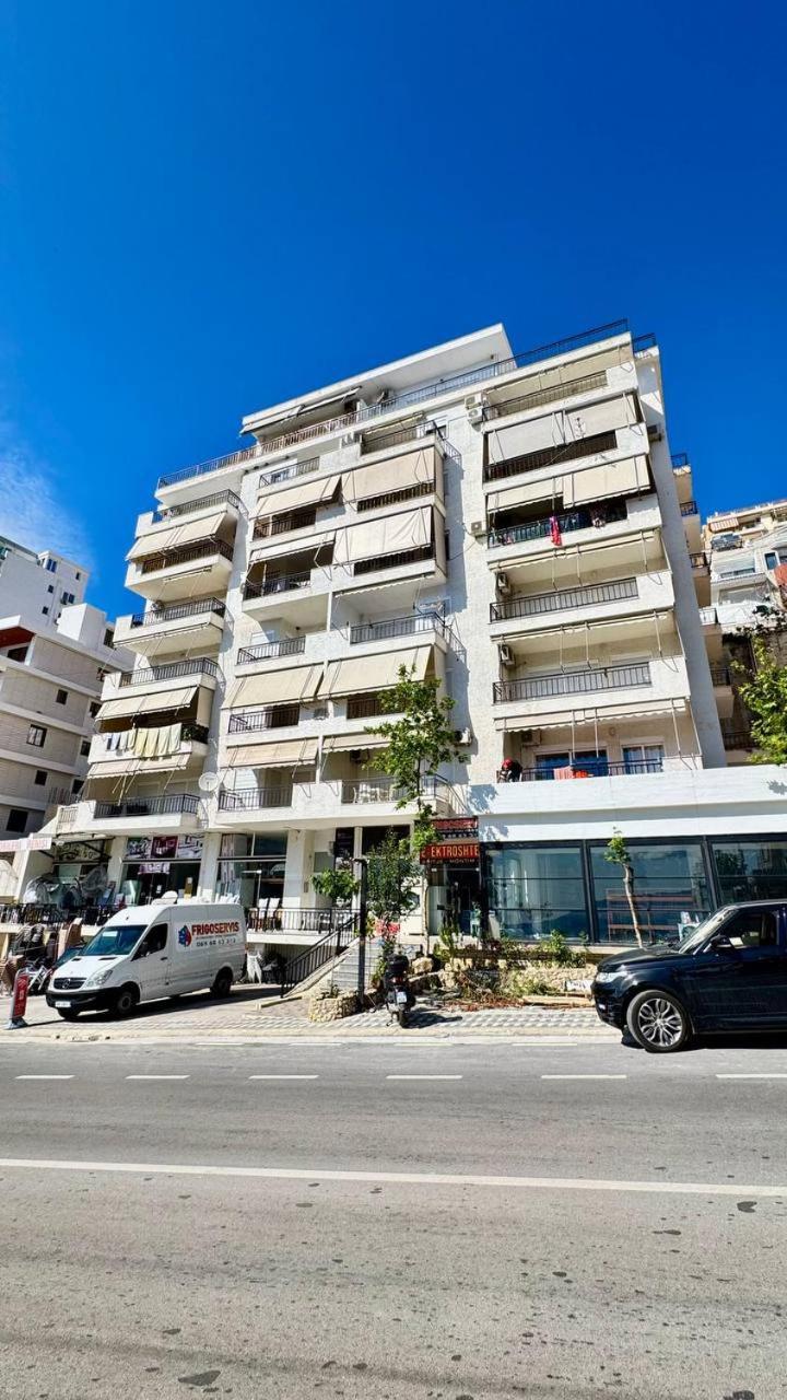 Morina Sea View Apartment Sarandë Buitenkant foto
