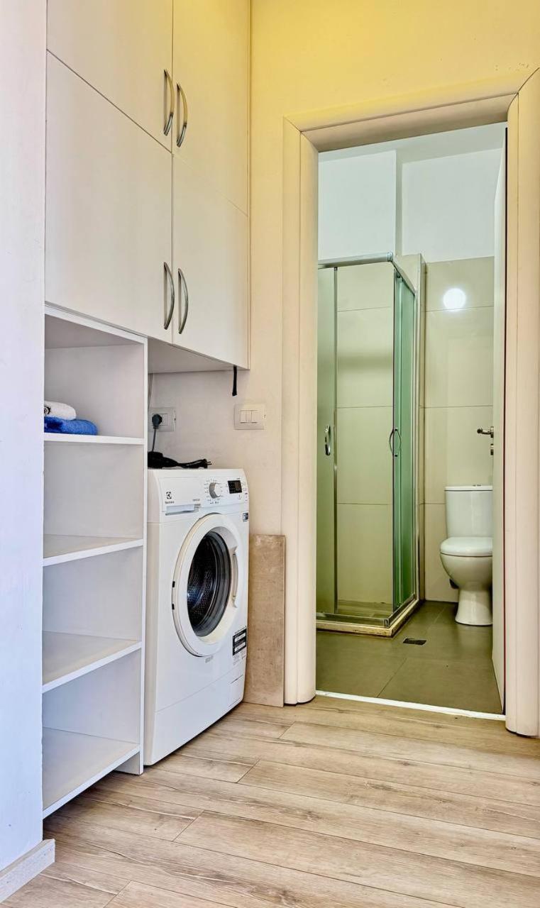 Morina Sea View Apartment Sarandë Buitenkant foto